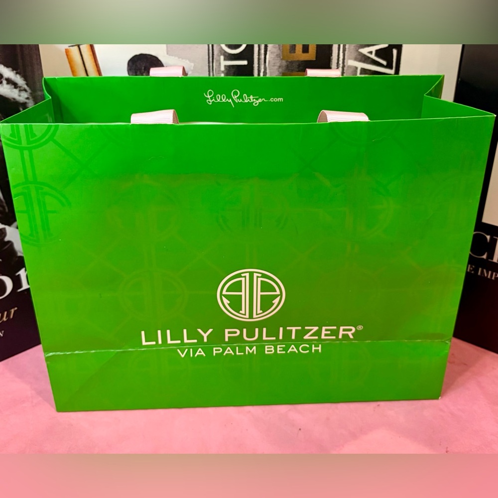 NWT LILLY PULITZER Pink/Multi Floral Headband/4 Scrunchies/Cosmetic Bag/2 Soaps - Picture 12 of 13